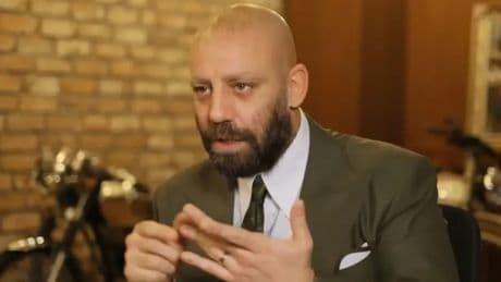 Cebinde 140 TL vardı, şimdi yanında 7 bin kişi çalışıyor: İflastan zirveye çıktı