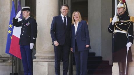 Rencontre Macron-Meloni à Rome : « Il y a une rivalité sur des situations qui se ressemblent »