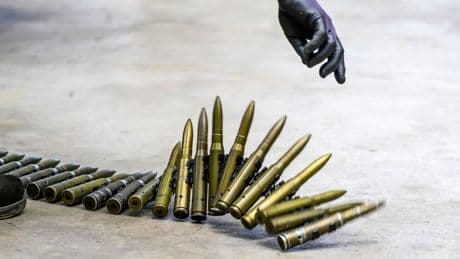 Anlage | Rüstungs-ETFs: Am Waffen-Boom will auch das Wertpapierhaus der Sparkassen mitverdienen