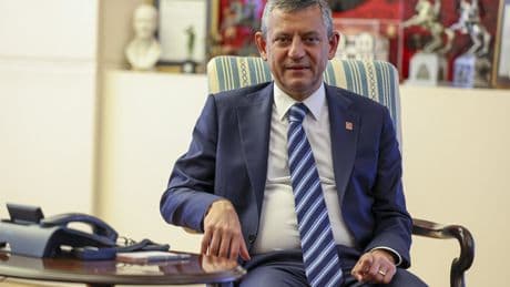 Özgür Özel'in "koltuk" paniği! Saldırganlaşmasının perde arkası deşifre oldu