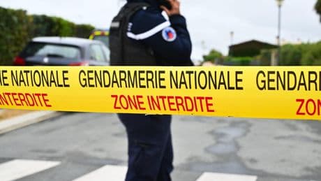 Haute-Marne : la surveillante poignardée devant un collège est décédée