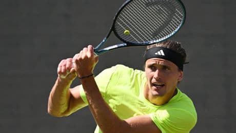 Rasenturnier am Weissenhof: Nach Becker-Kritik: Tennis-Star Zverev in Stuttgart weiter