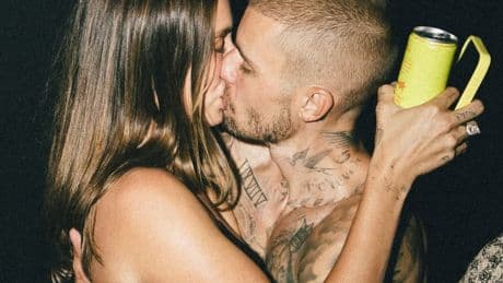Hailey Bieber habla del momento &quot;más delicado&quot; de su vida en medio de rumores de crisis con Justin