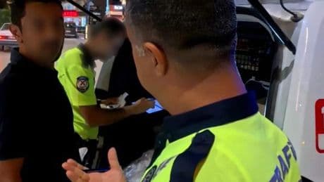 Dronken Nederlandse automobilist door het lint in Turkije: ’Jullie mogen mijn rijbewijs niet afpakken!’