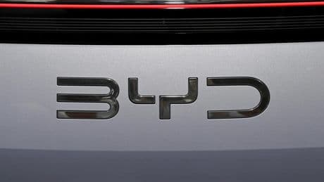 BYD recorta los precios en China para reducir inventarios y sacude las acciones de las automovilísticas del país