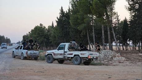 Suriye Ordu'ndan Halep'in doğusuna askeri sevkiyat