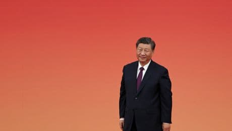 « Dédollarisation » : pourquoi le Sud global délaisse le dollar au profit du yuan