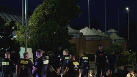 Protestaktionen: Polizei stoppt Blockade von Klimaschützern - 30 Festnahmen