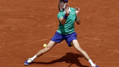 Roland Garros, Sinner domina Gasquet in tre set e approda al terzo turno