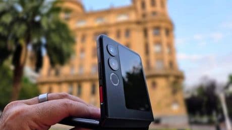 Probamos el ZTE Nubia Flip 2: luces y sombras del plegable más barato