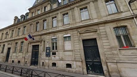À Paris, pourquoi les professeurs du lycée Colbert se mettent en grève le jour de la rentrée ?
