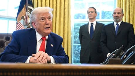 Nach der Chaos-Woche - Trump sägt seine Zoll-Berater ab