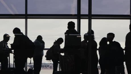 America’s Airport Lounges Are Crowded and Crummy