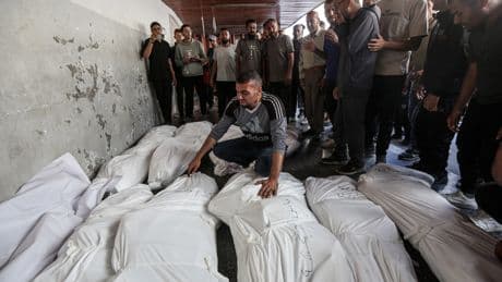 Gaza sufre otra noche de matanzas mientras aumentan las críticas a la invasión militar de Israel