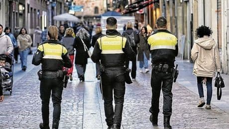 El Ayuntamiento de Bilbao se queja a los jueces por dejar libre al agresor de un policía