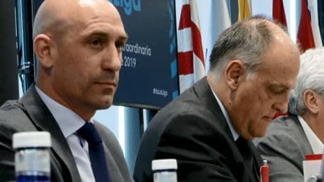 Rubiales denuncia a Tebas ante el CSD por usar fondos de LaLiga para pagar la denuncia de Galán en el 'caso Supercopa'