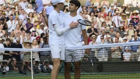 Carlos Alcaraz's Jannik Sinner comment surprises Wimbledon icon - 'Wouldn't have said it'