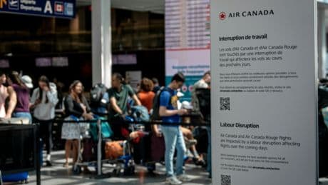 Grève chez Air Canada: tous les vols annulés en pleine saison touristique