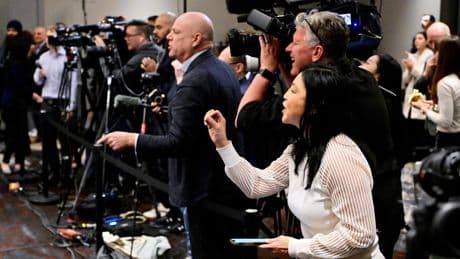 RSF alerte sur les pressions économiques qui menacent la liberté de la presse dans le monde