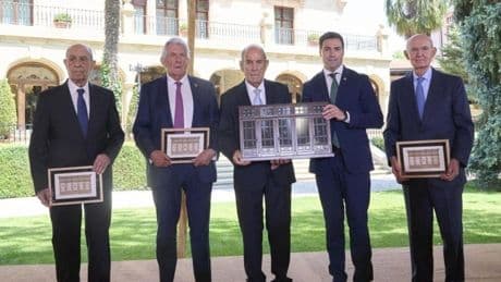 El «sacrificio por un ideal» de los supervivientes Uriarte, Etxenike y Lasagabaster