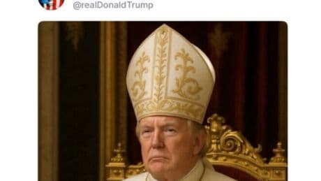 Donald Trump en pape, des catholiques américains choqués par la mise en scène
