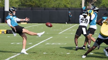Cooke gets $16 million extension with Jaguars that makes him NFL's highest-paid punter
