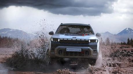 Si quieres un SUV con carácter off-road y que resista a niños, mascotas y cargas a lo bestia, el Jeep 4xe es tu coche