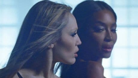"Every Girl You've Ever Loved": Miley Cyrus tanzt in neuem Musikvideo mit Supermodel Naomi Campbell