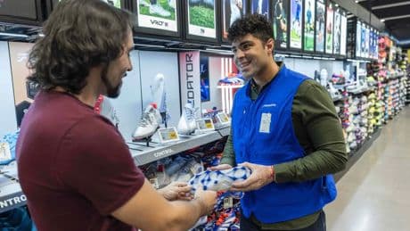 Decathlon gana 71 millones en 2024, un 42% menos por la inflación y el difícil contexto internacional
