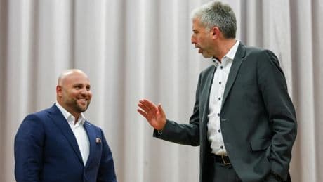 Palmer streitet mit Frohnmaier: „Wenn Sie an die Macht kommen, werden Andersdenkende dann unterdrückt?“