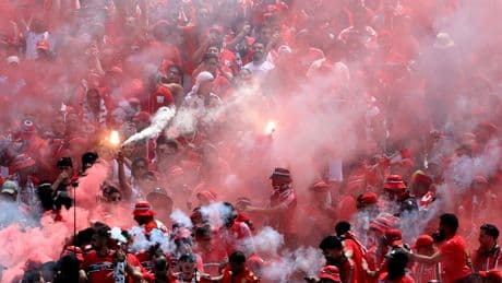 Wydad fans throw flares on field, feud with security at FIFA Club World Cup game versus Manchester City
