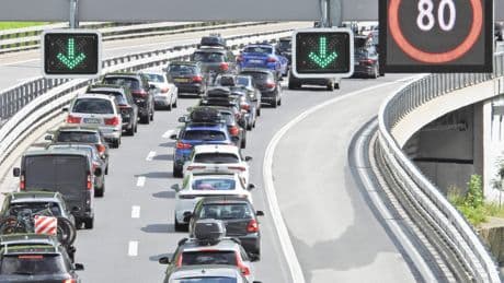 LIVE | Vakantiedrukte piekt: opnieuw lange files op de snelwegen