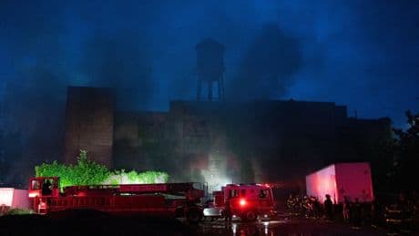 More than 200 firefighters battle massive warehouse blaze in Baltimore. No injuries reported
