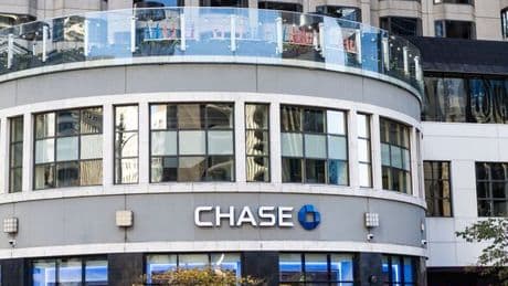 Chase Bank updates customers with new 6-month savings deal