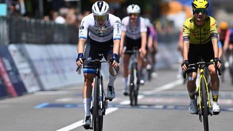 Nederlands succes in Giro d’Italia: Lorena Wiebes klopt Marianne Vos in vijfde etappe