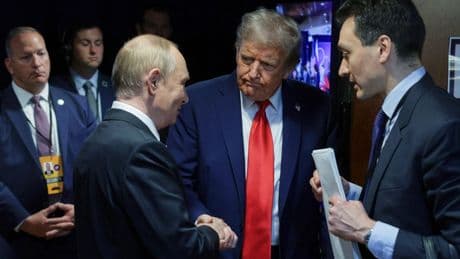 Putin ‘rewarded’ for Ukraine invasion with Trump summit, experts warn