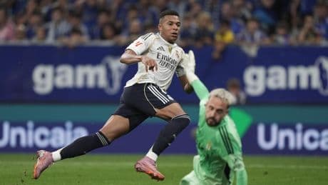 El Real Madrid gana al Oviedo impulsado por Mbappé