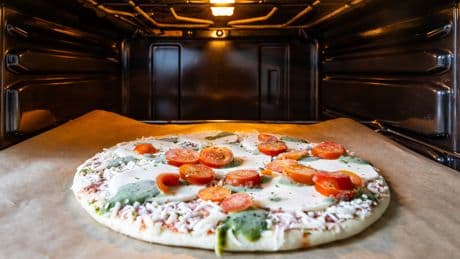 Versteckte Zusatzstoffe: Das steckt wirklich in Ihrer Lieblingspizza