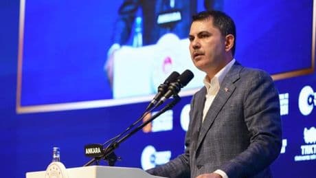 Bakan Kurum’dan site yönetim şirketlerine uyarı: Evin taksidinden yüksek aidat olmaz, bu hakka hukuka uymaz
