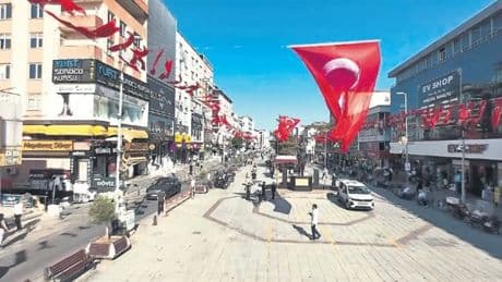 Bayrak çağrısına güçlü destek geldi