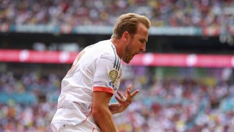 Super Bayern, Kane doppietta: al Flamengo non basta Jorginho. Kompany ai quarti sfider&agrave; il Psg