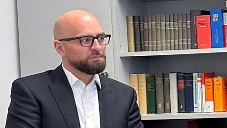 Auszeichnung: Medienpreis "Goldene Ente" geht an Richter Sebastian Abel