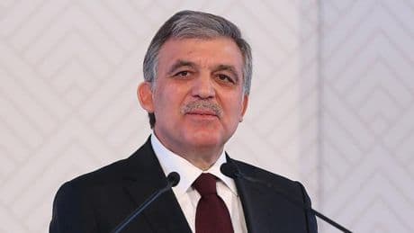 Gül'den 15 Temmuz mesajı: Şehitlerimizi rahmetle yâd ediyorum