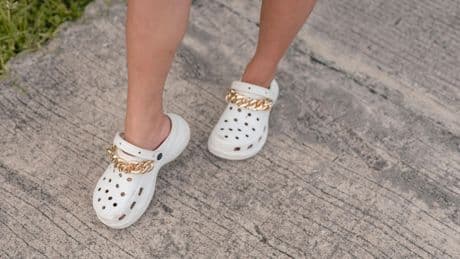 Comeback: Crocs Trend 2025: Warum dieser Schuh zum diesjährigen Must-have wird