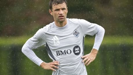 Fußball-Transferticker: Müllers Überraschung zum Auftakt in Vancouver
