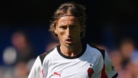 <p>Il Milan di Allegri affonda a Londra: poker Chelsea, Coubis autogol e rosso in 18', esordio Modric</p>