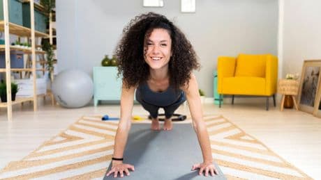 Sportlicher Neuanfang: Starke Muskeln mit wenig Aufwand? Was ich mit Mini-Workouts erlebte