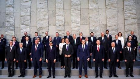 Nato beschließt größtes Aufrüstungsprogramm seit Jahrzehnten
