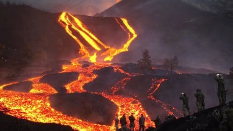 Lava y nieve, un asalto al poder y la caída de Kabul