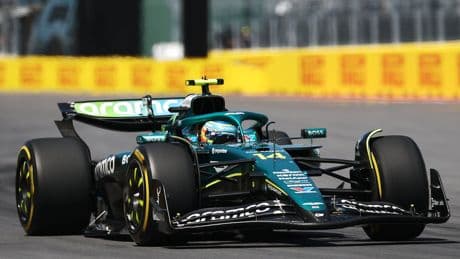 Alonso 'desobedece' a su ingeniero: "Estamos corriendo, no entrenando"